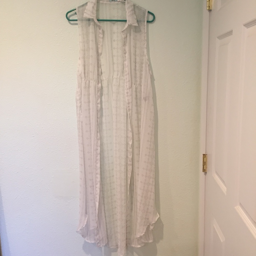 Kimchi Blue White Chiffon sleeveless Maxi dress